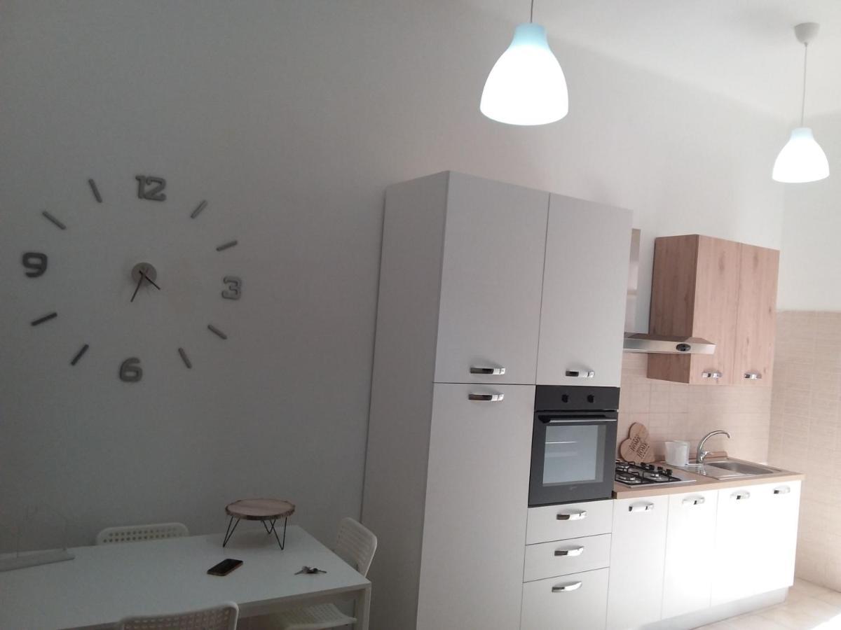 Appartement Independence House 71 à Bari Extérieur photo